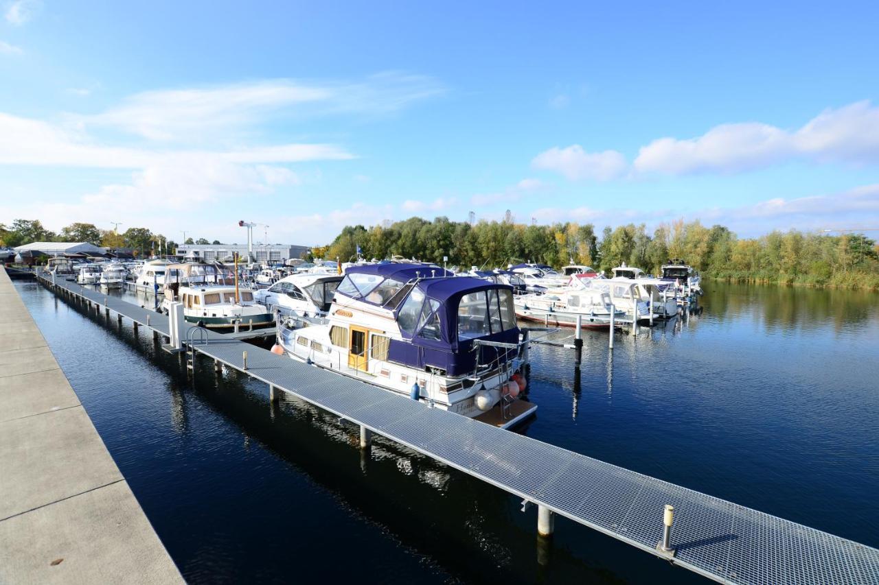 Luxstay Werder Kolonie Zern Ngoại thất bức ảnh